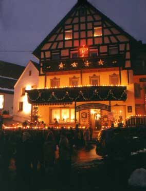 Lichterfest beim Gasthof Maier in Obertrubach